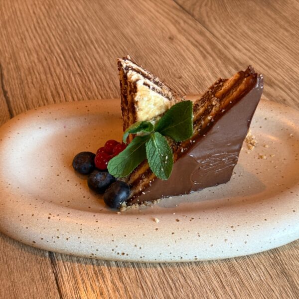 Tort de ciocolata cu nuci / Walnut chocolate cake 200g