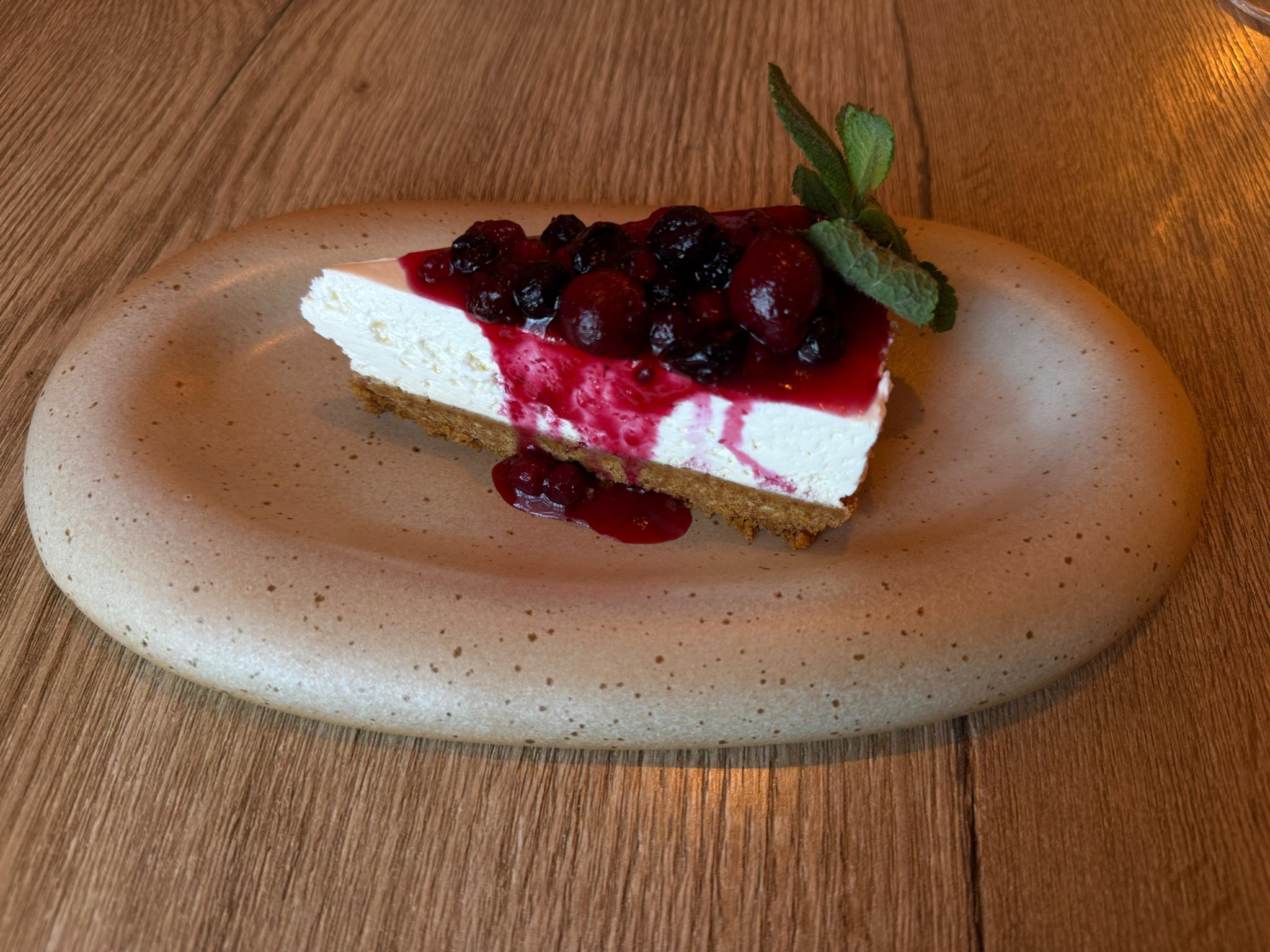 Cheesecake cu fructe de padure/ Forest fruits cheesecake 180g